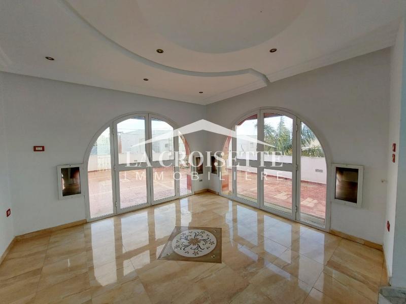 Villa S+5 aux Jardins de Carthage